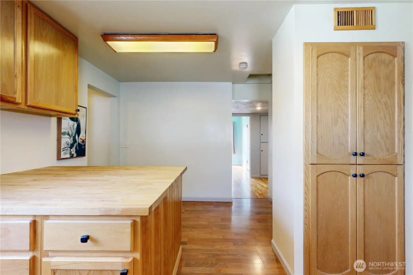 Property photo for 335 S Wilbur Avenue, Walla Walla photo 9