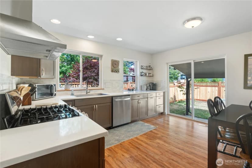 Property photo for 1715 E Illinois, Bellingham photo 5