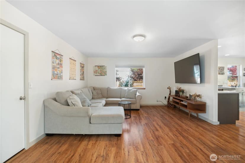 Property photo for 1715 E Illinois, Bellingham photo 8