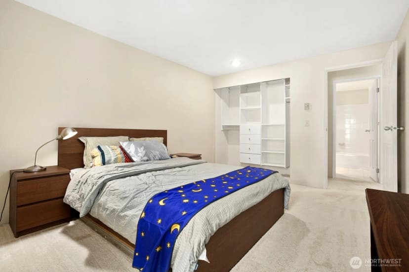 Property photo for 4106 Factoria Boulevard Se #213, Bellevue photo 17