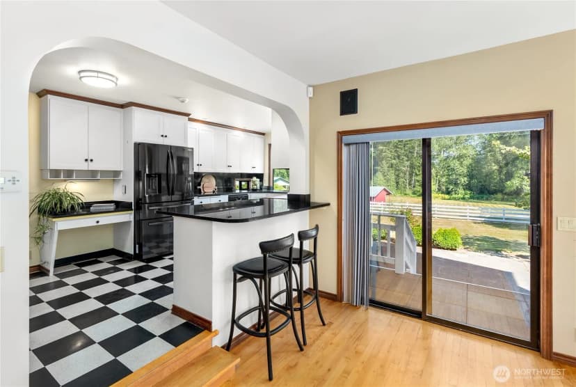 Property photo for 19303 Broadway Avenue, Snohomish photo 12
