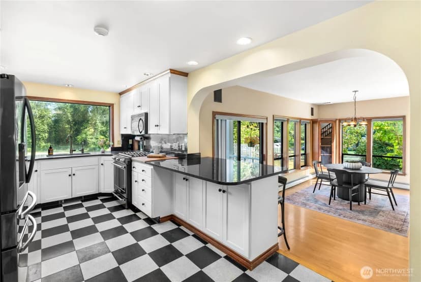 Property photo for 19303 Broadway Avenue, Snohomish photo 14