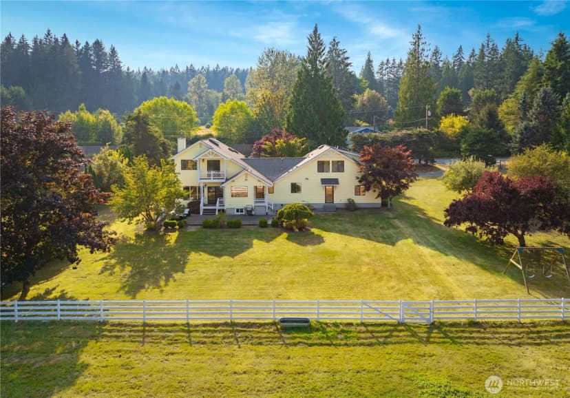 Property photo for 19303 Broadway Avenue, Snohomish photo 7