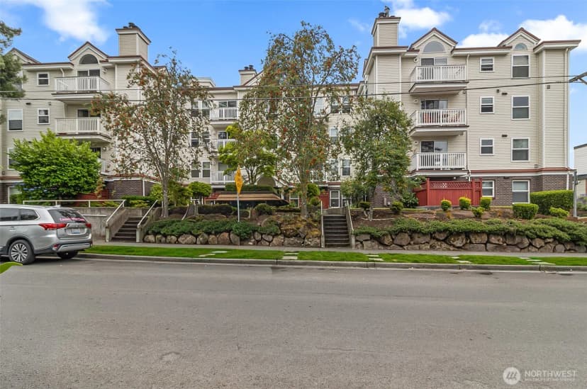 Property photo for 411 N 90th Street #207, Seattle photo 23