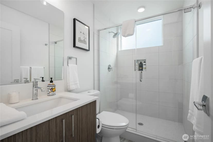 Property photo for 1728 11th Avenue ##a, Seattle photo 13