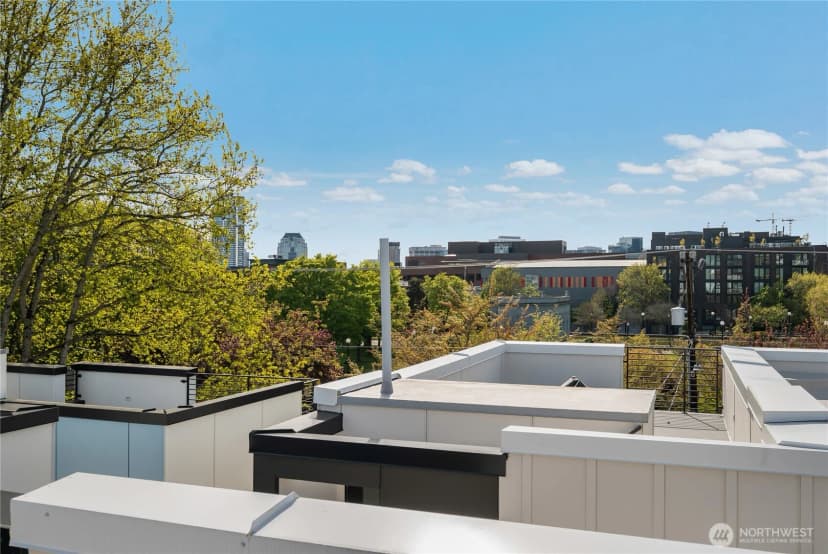Property photo for 1728 11th Avenue ##a, Seattle photo 14
