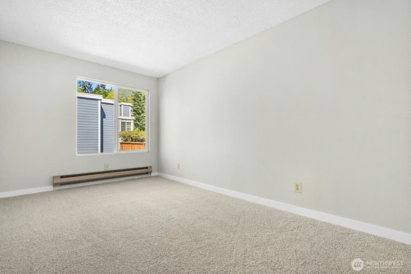 Property photo for 8812 20th Avenue Ne #a302, Seattle photo 10