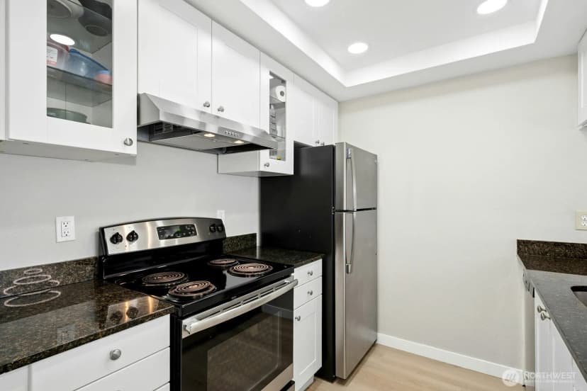 Property photo for 8812 20th Avenue Ne #a302, Seattle photo 8