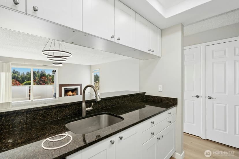 Property photo for 8812 20th Avenue Ne #a302, Seattle photo 7