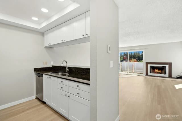 Property photo for 8812 20th Avenue Ne #a302, Seattle photo 2