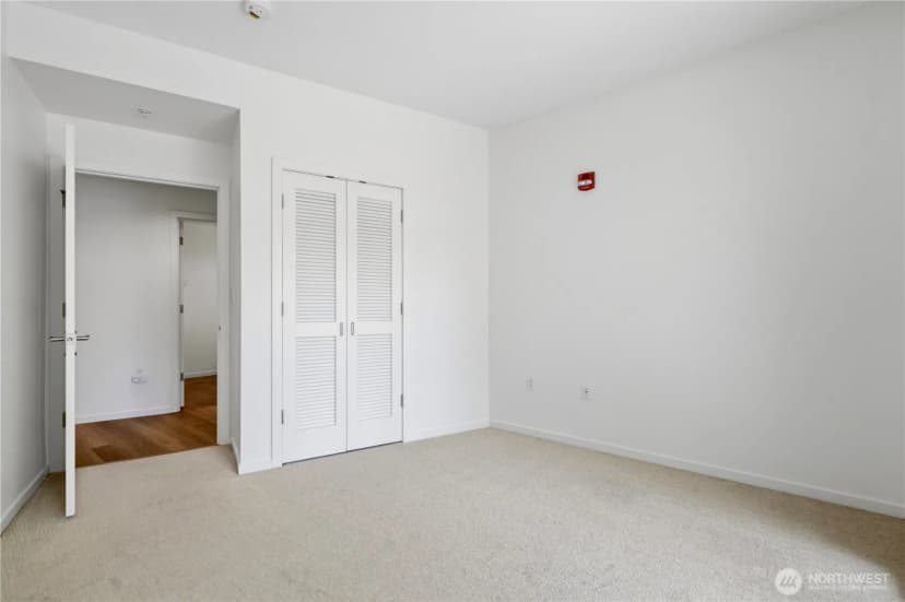 Property photo for 1188 106th Avenue Ne #324, Bellevue photo 15