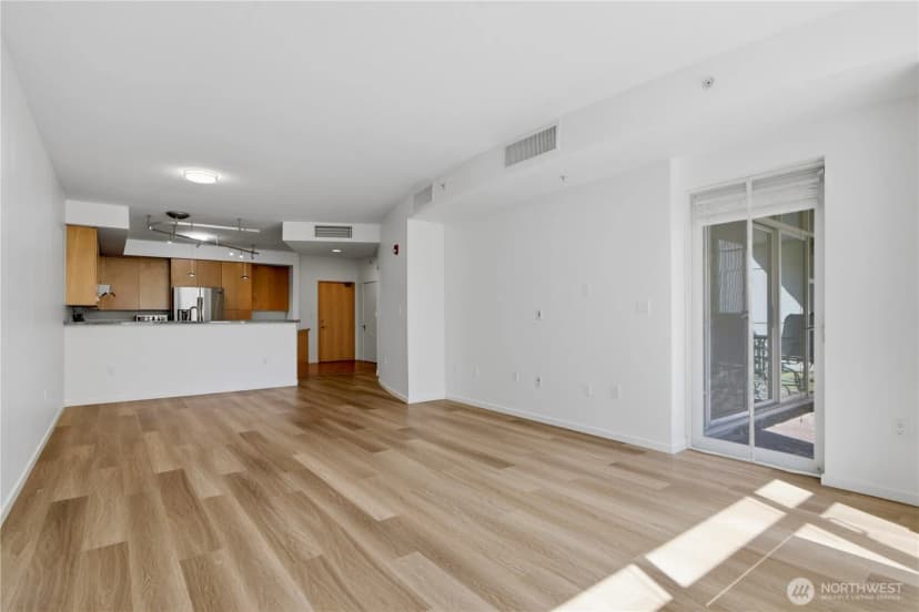 Property photo for 1188 106th Avenue Ne #324, Bellevue photo 10