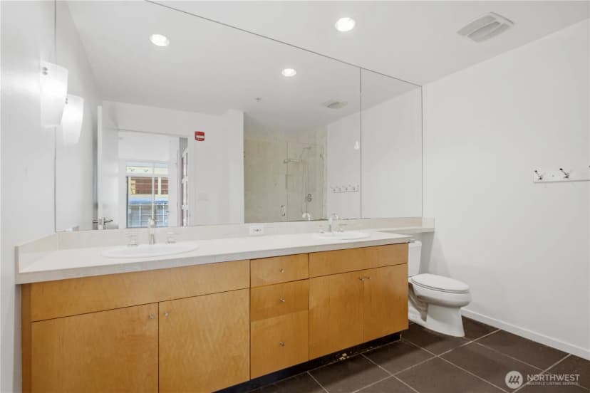 Property photo for 1188 106th Avenue Ne #324, Bellevue photo 13