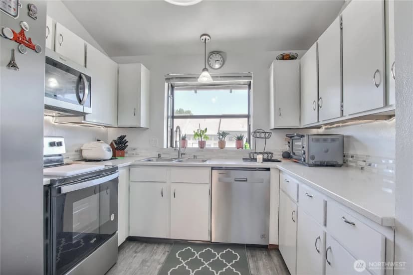 Property photo for 1313 W James Street #2, Kent photo 8
