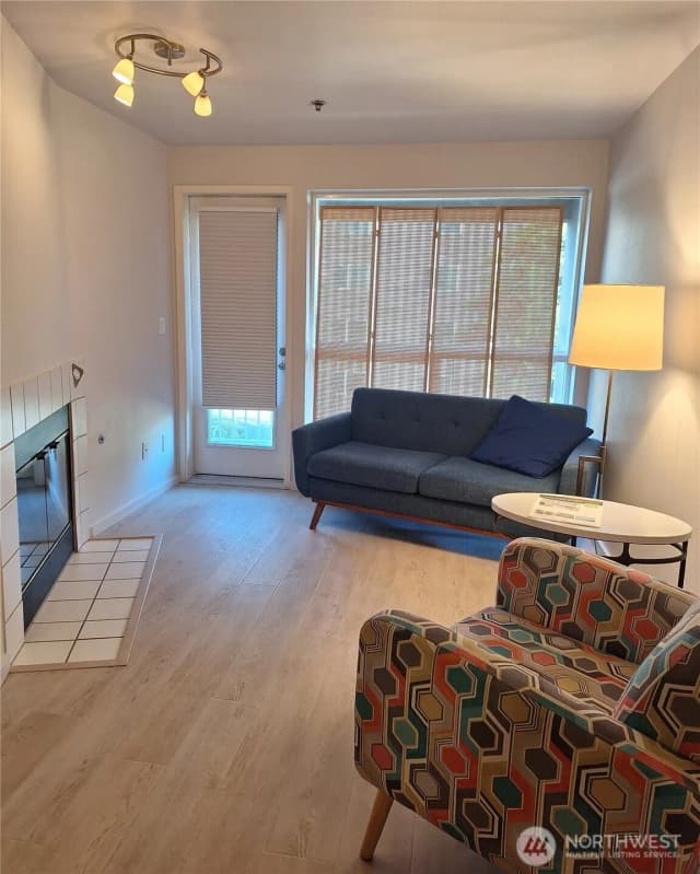 Property photo for 530 Melrose Avenue E #705, Seattle photo 2
