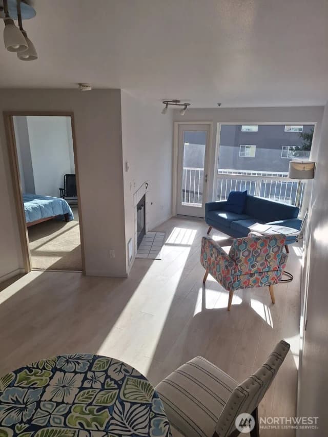 Property photo for 530 Melrose Avenue E #705, Seattle photo 4