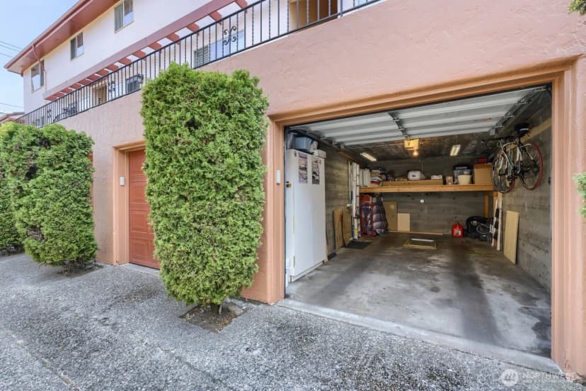 Property photo for 503 B E Harrison Street, Seattle photo 29