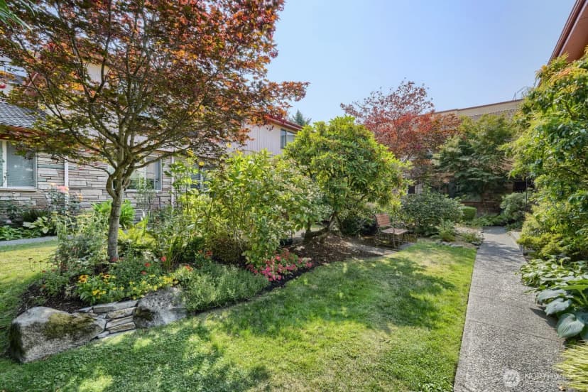 Property photo for 503 B E Harrison Street, Seattle photo 10