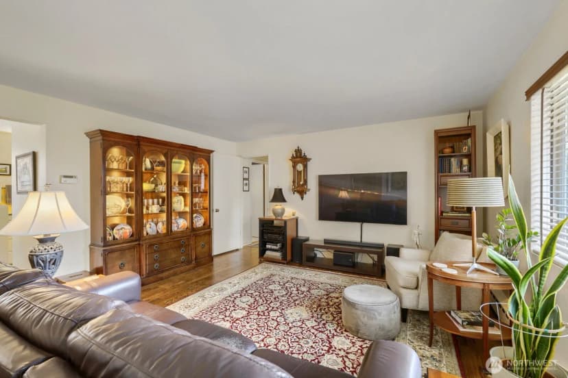 Property photo for 503 B E Harrison Street, Seattle photo 14