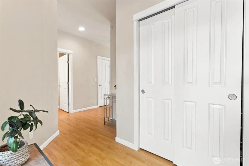 Property photo for 10700 Se 260th Street #h102, Kent photo 6