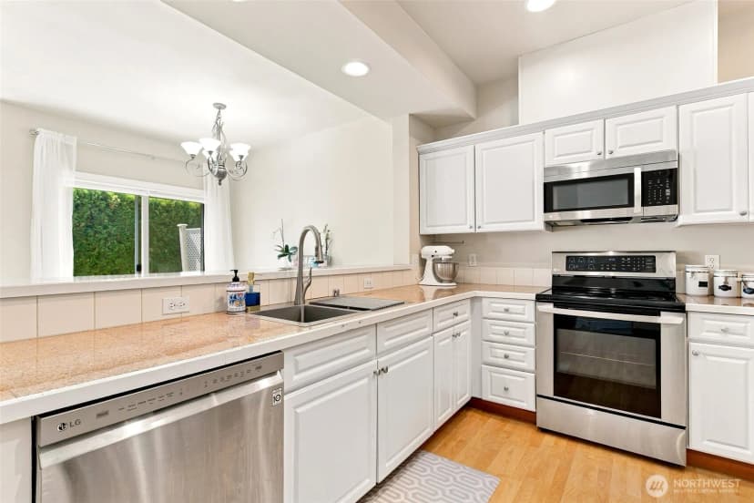 Property photo for 10700 Se 260th Street #h102, Kent photo 13