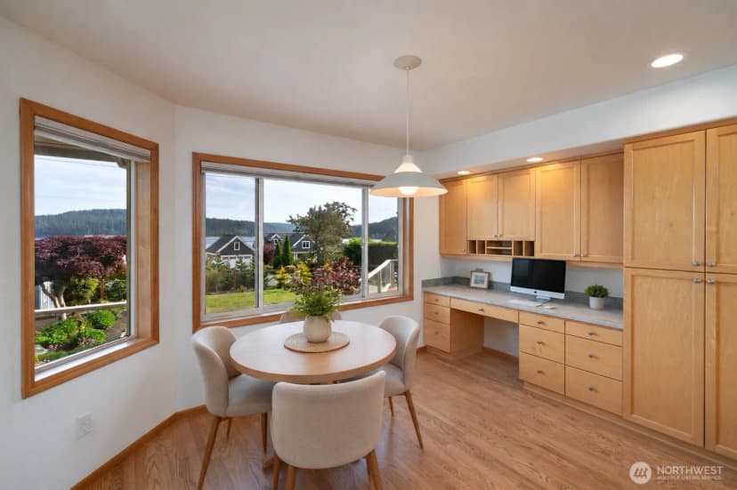 Property photo for 6404 Warren Street, Anacortes photo 9