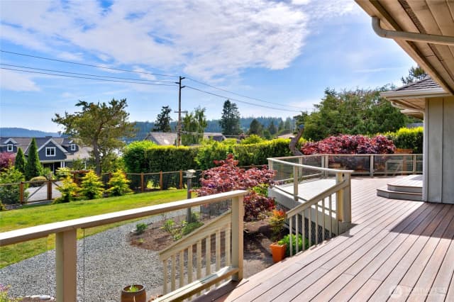 Property photo for 6404 Warren Street, Anacortes photo 4