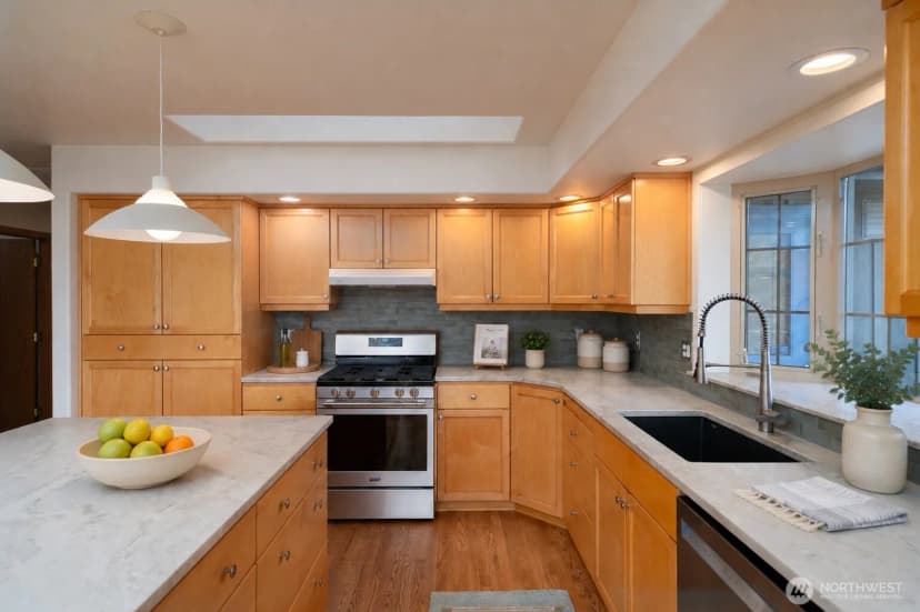 Property photo for 6404 Warren Street, Anacortes photo 10