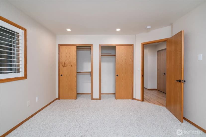 Property photo for 6404 Warren Street, Anacortes photo 17