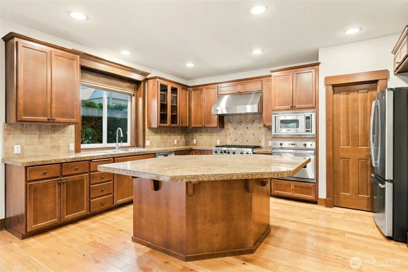 Property photo for 1131 236th Place Ne, Sammamish photo 7