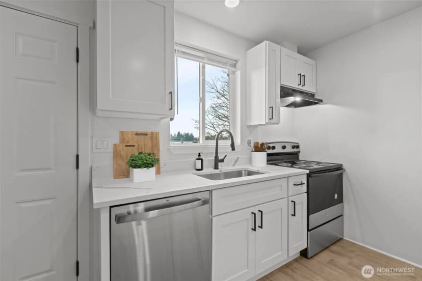 Property photo for 4032 A S Puget Sound Avenue #1, Tacoma photo 6