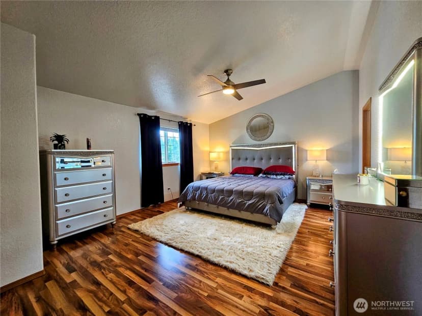 Property photo for 20414 2nd Avenue E, Spanaway photo 21