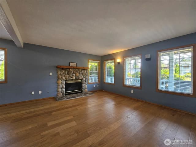 Property photo for 20414 2nd Avenue E, Spanaway photo 3