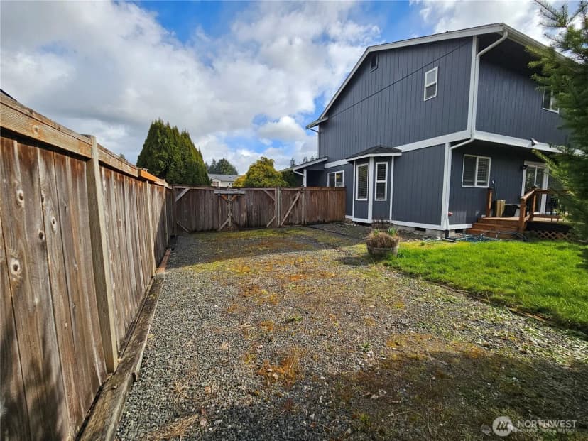 Property photo for 20414 2nd Avenue E, Spanaway photo 27