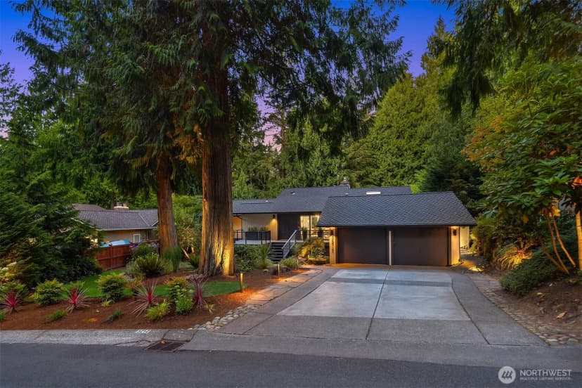 Property photo for 3212 211th Avenue Ne, Sammamish photo 4