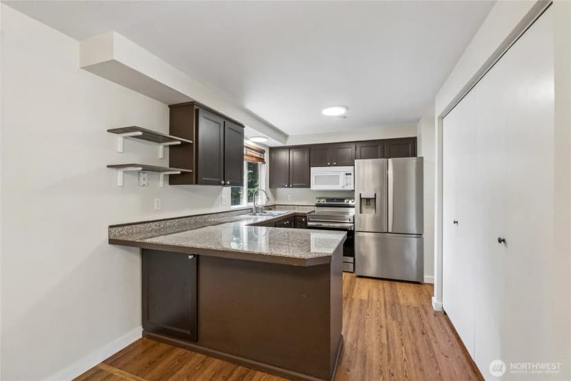Property photo for 11125 129th Street, Kirkland photo 21
