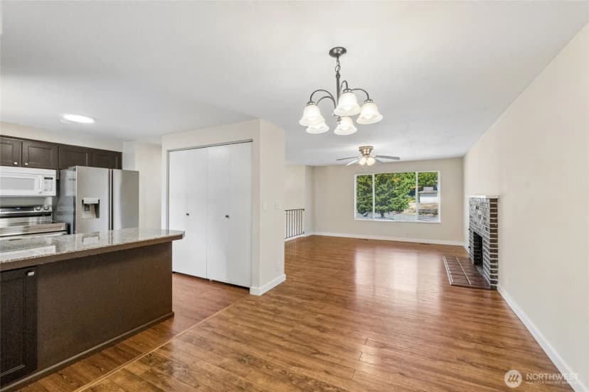 Property photo for 11125 129th Street, Kirkland photo 3