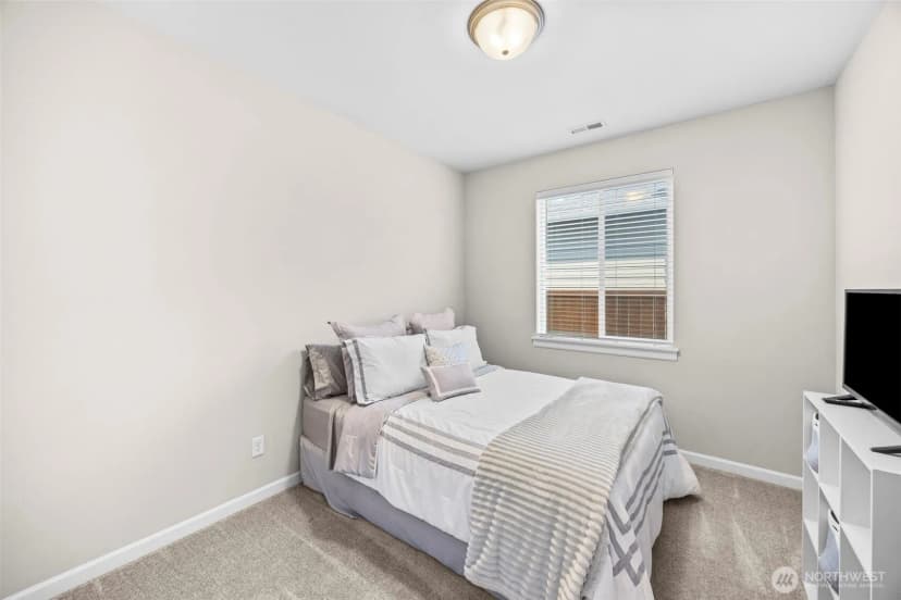 Property photo for 6684 Skipper Lane Se, Port Orchard photo 24