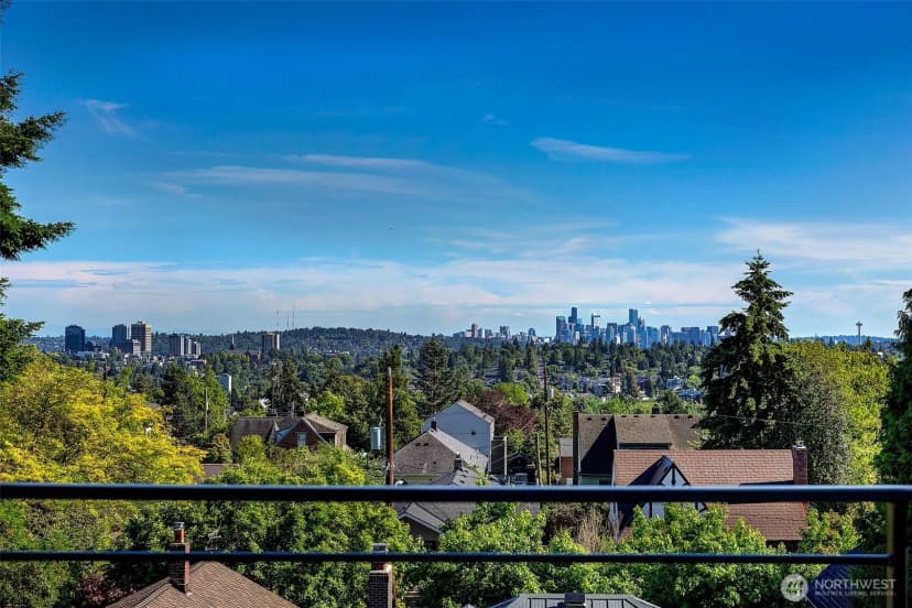 Property photo for 332 Ne Elk Place, Seattle photo 27