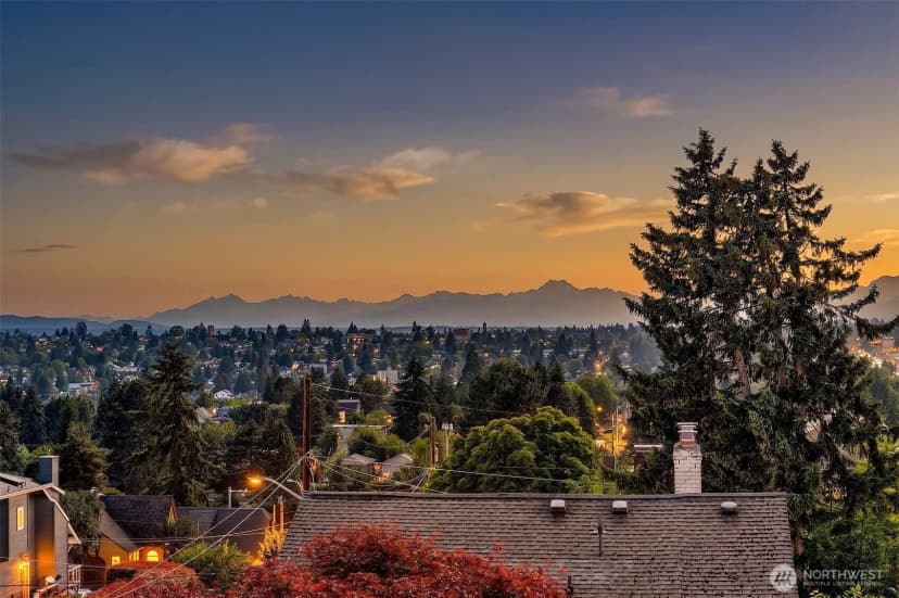 Property photo for 332 Ne Elk Place, Seattle photo 32