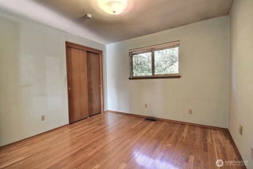Property photo for 326 Renton Avenue S, Renton photo 17