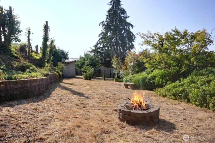 Property photo for 326 Renton Avenue S, Renton photo 32
