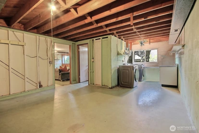 Property photo for 326 Renton Avenue S, Renton photo 27