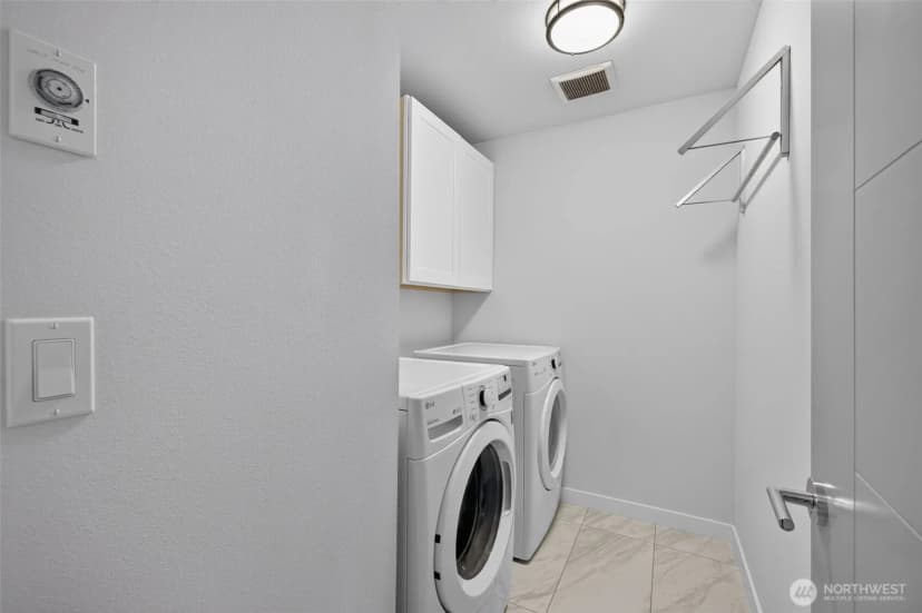 Property photo for 629 Bing Road #a, Lynnwood photo 16
