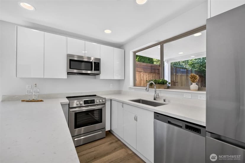 Property photo for 629 Bing Road #a, Lynnwood photo 23