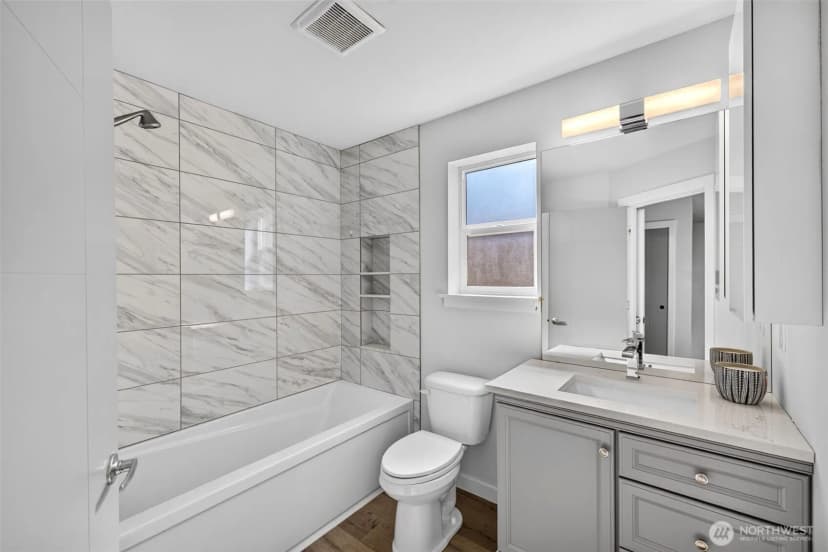 Property photo for 629 Bing Road #a, Lynnwood photo 25