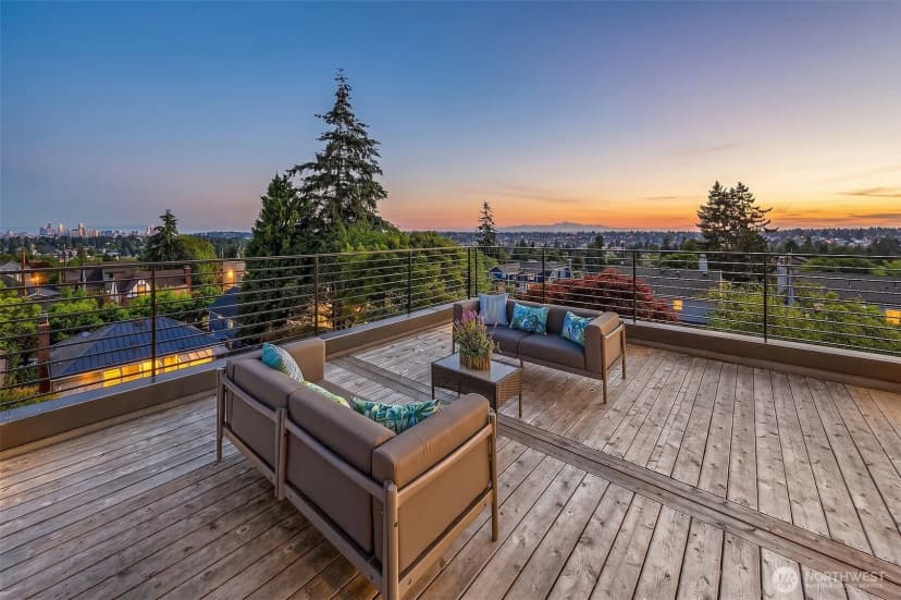 Property photo for 332 Ne Elk Place, Seattle photo 30