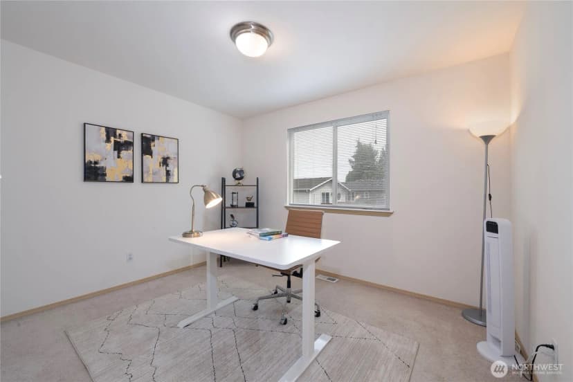 Property photo for 926 99th Street Sw, Everett photo 18