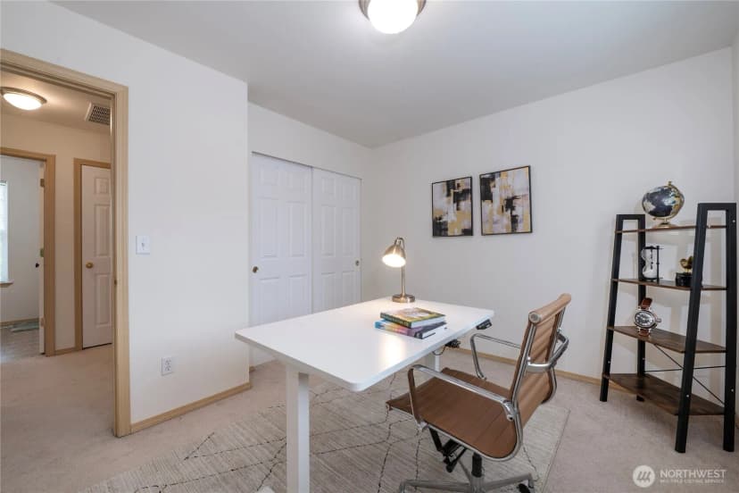 Property photo for 926 99th Street Sw, Everett photo 20