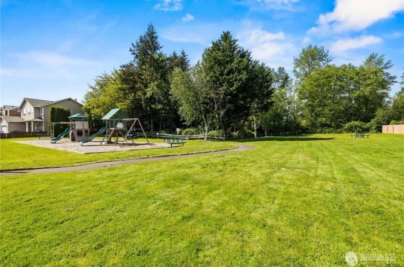 Property photo for 926 99th Street Sw, Everett photo 27